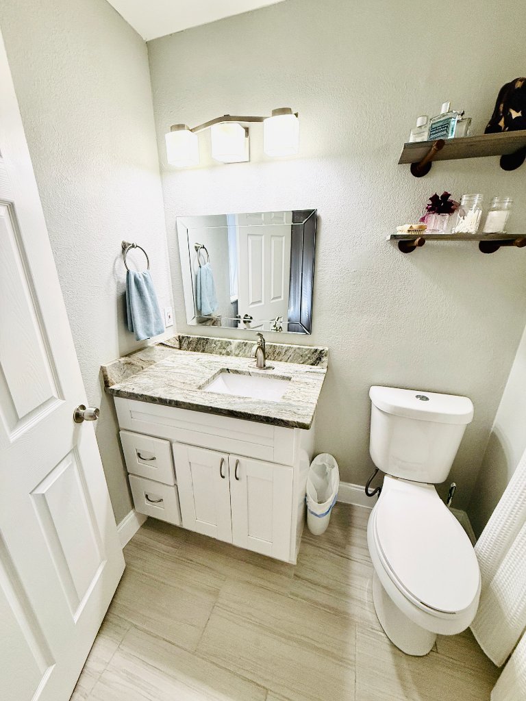 14337 Diplomat Dr photo 23