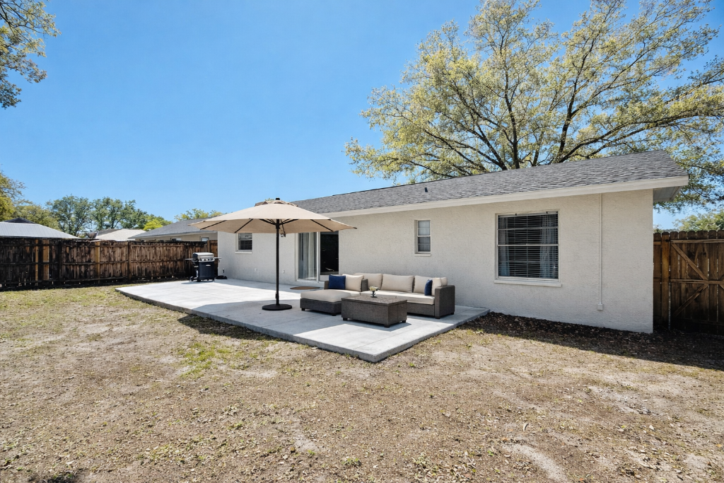 14337 Diplomat Dr photo 12