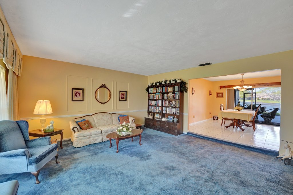 Living Room – Toward Dining