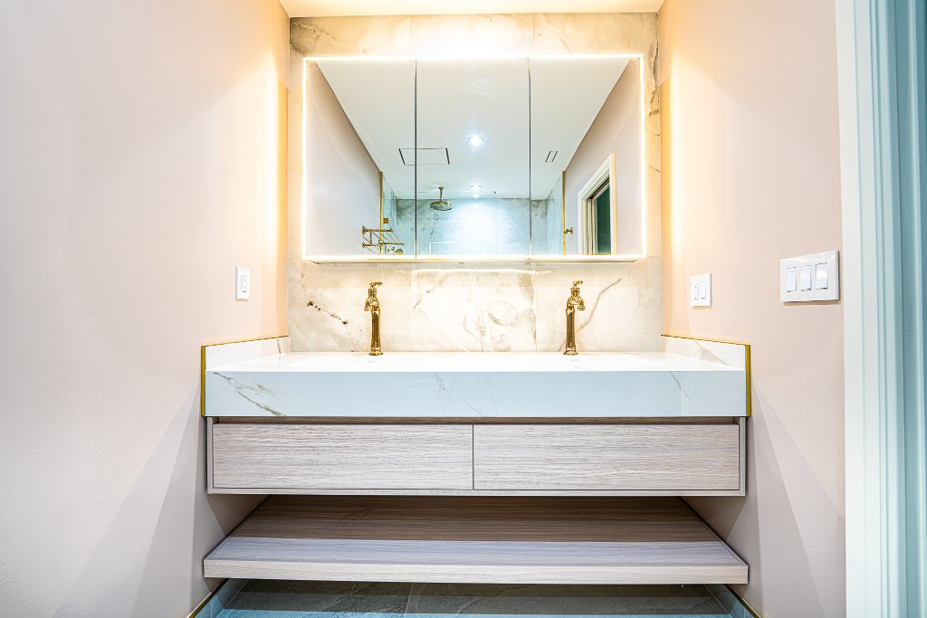 Backlit Vanity Mirror