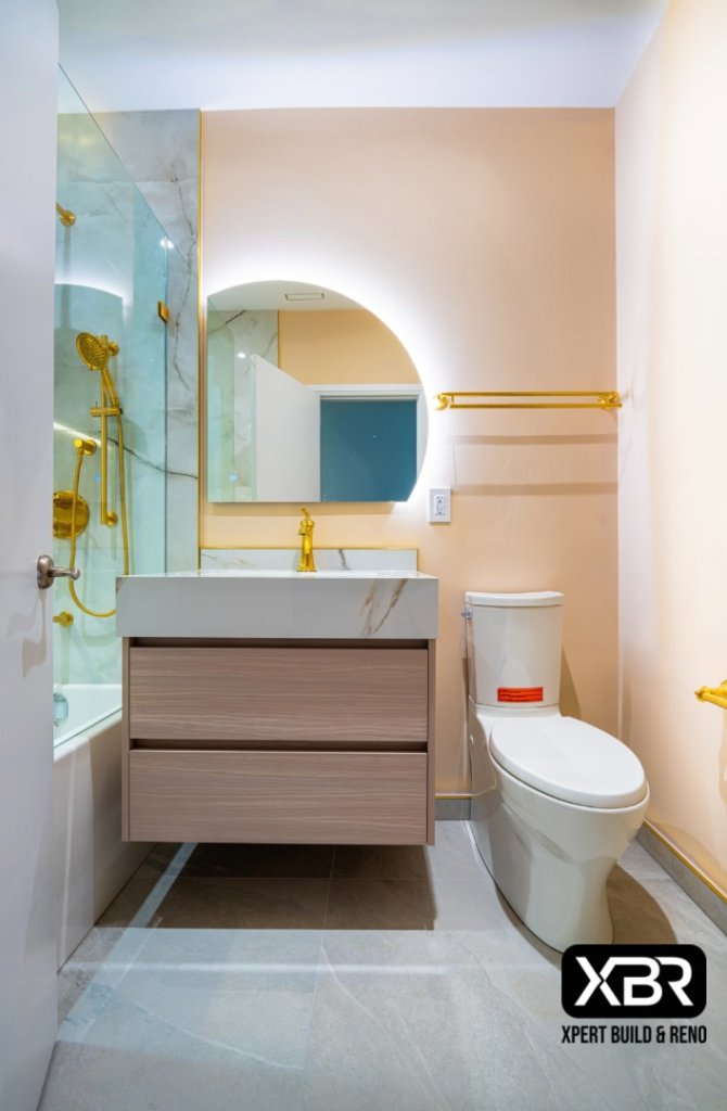 Modern Tub & Shower