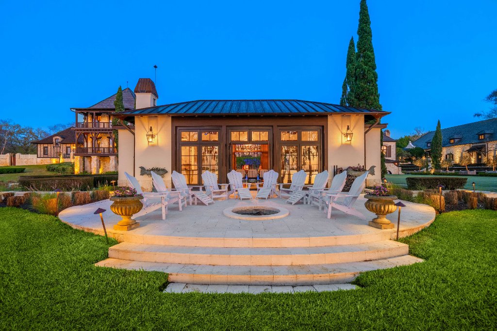 Outdoor recreation at The Oaks Estate 4