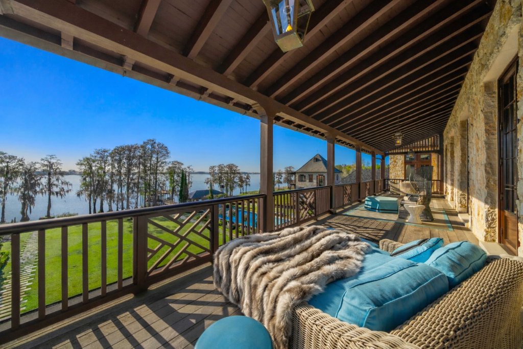 Master suite at The Oaks Estate 11