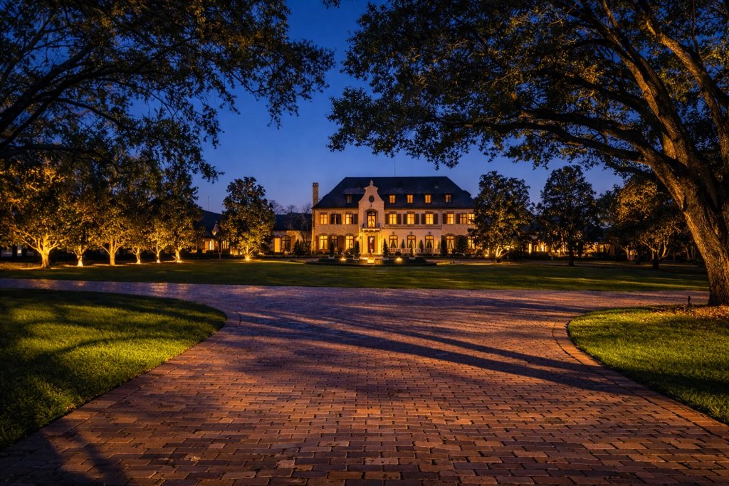 The Oaks Estate grounds and compound 2