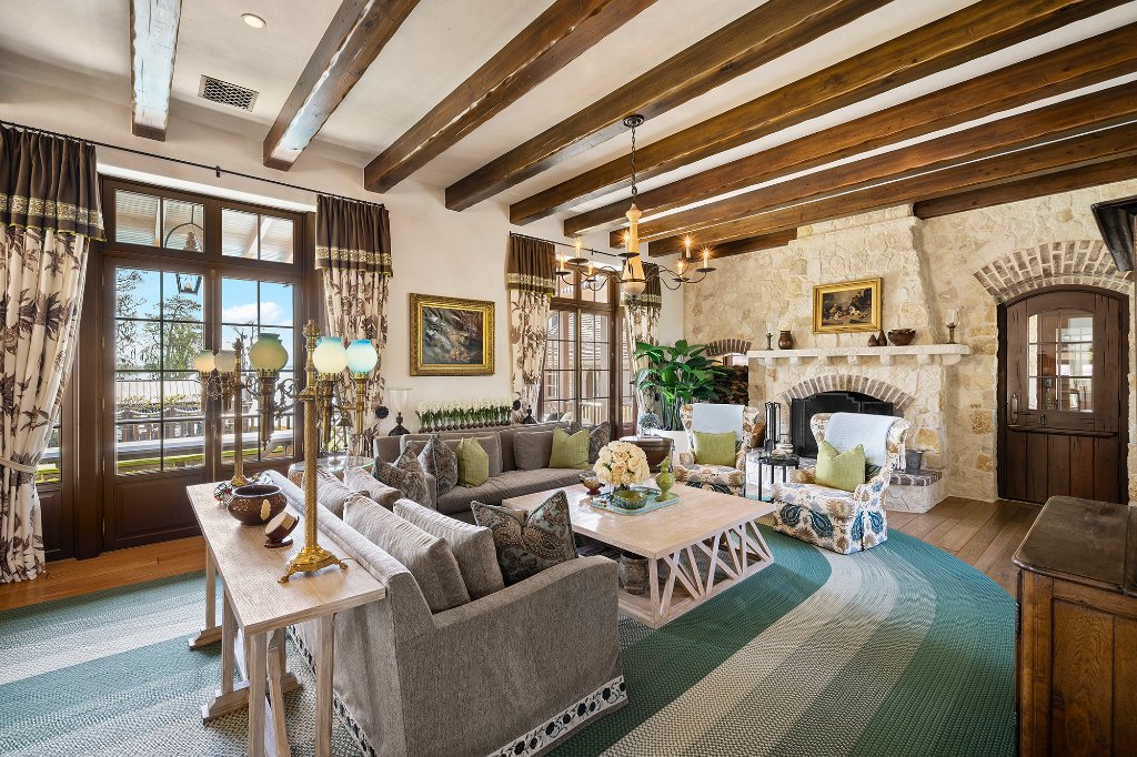 Chef's kitchen at The Oaks Estate 5