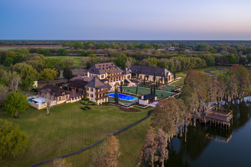 Outdoor recreation at The Oaks Estate 14