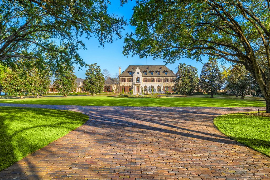 The Oaks Estate compound view 5