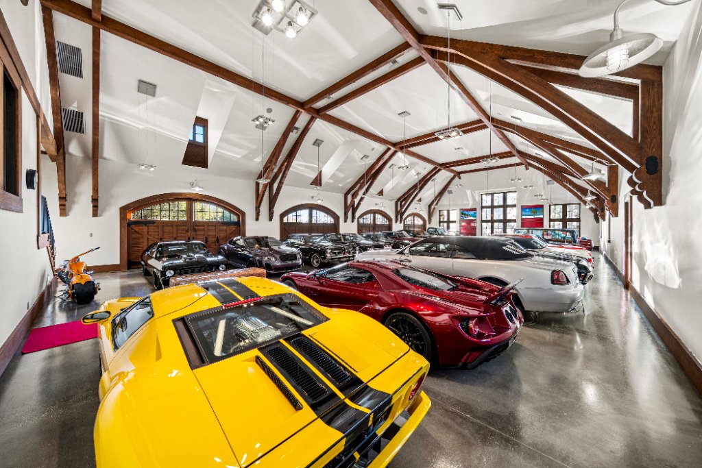 The Oaks Estate automotive museum 2