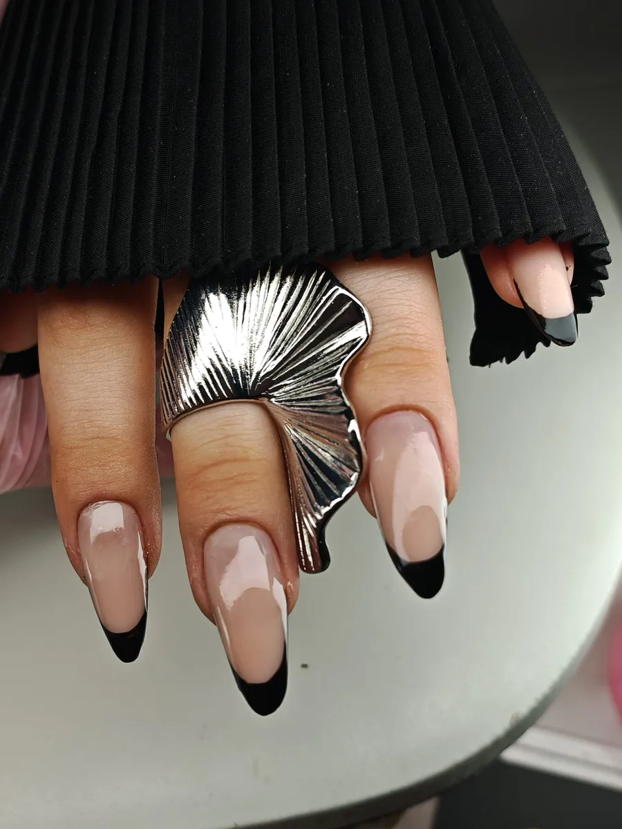 Elegant nail craft