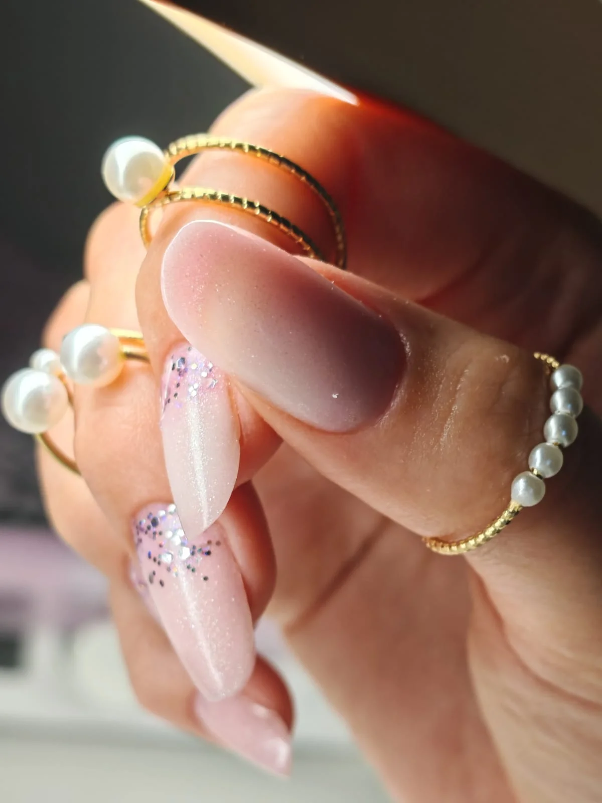 Pink ombré with glitter and pearl rings