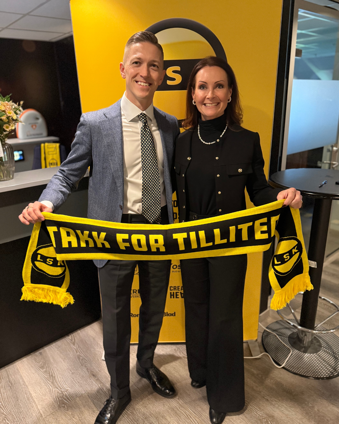 «Takk for tilliten» — signering av partneravtalen med Lillestrøm Sportsklubb
