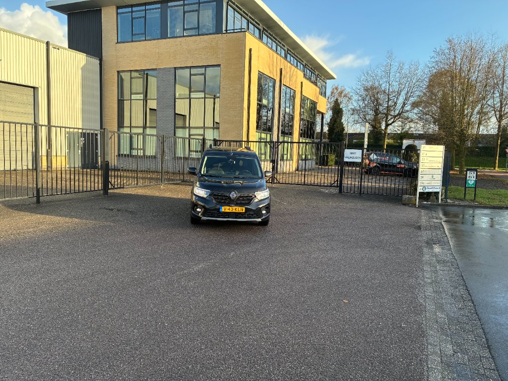 CompuShare bedrijfsauto op locatie in Veenendaal