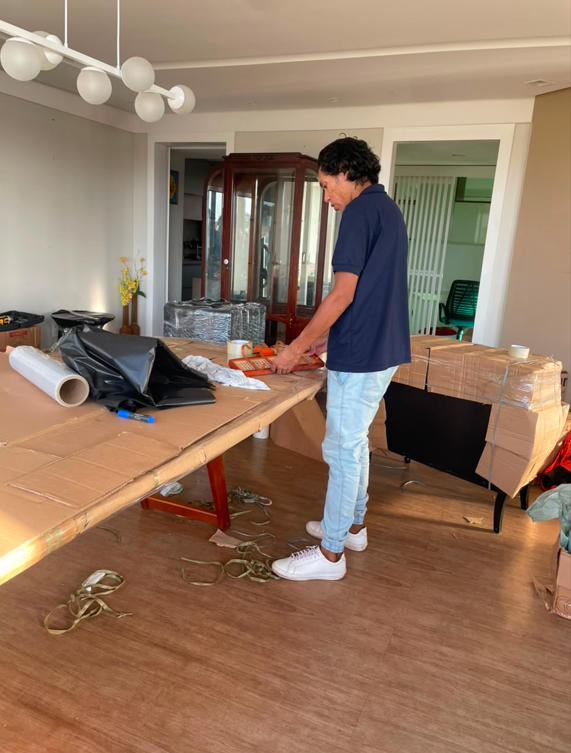 Embalagem profissional e cuidadosa dos pertences para mudança residencial