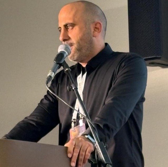 איליא חכים