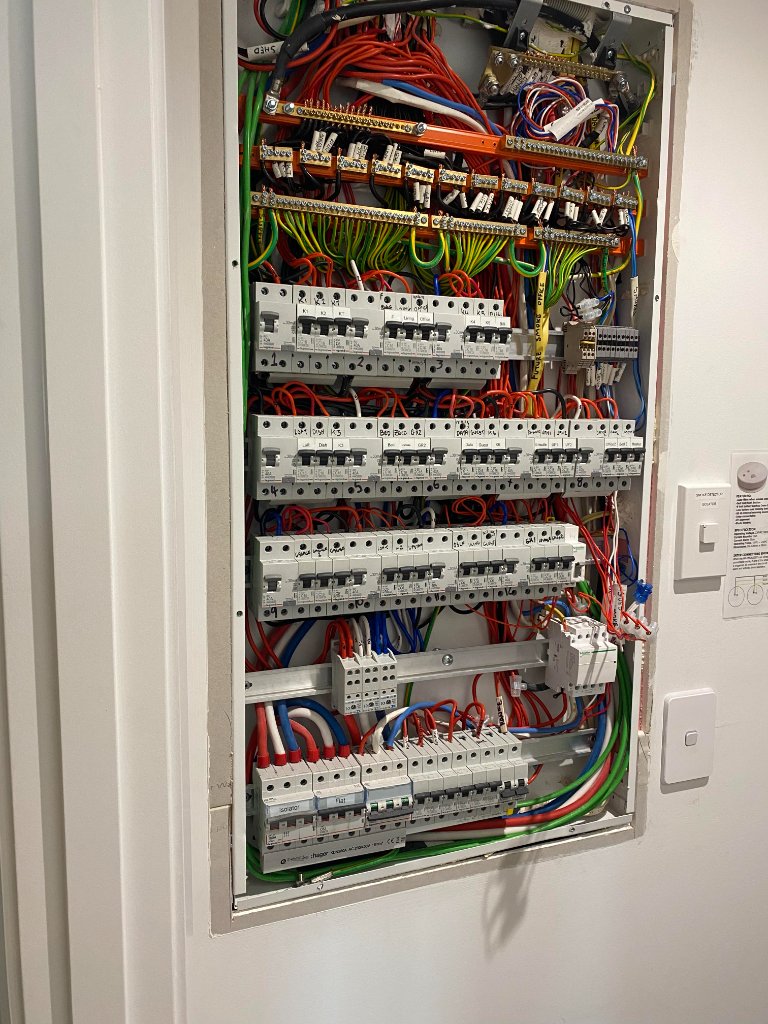 Large residential switchboard installation