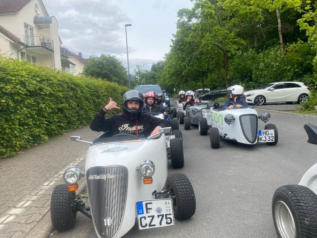 100 MIN. ERLEBNIS-LANDTOUR – Hot Rod Tour im Taunus