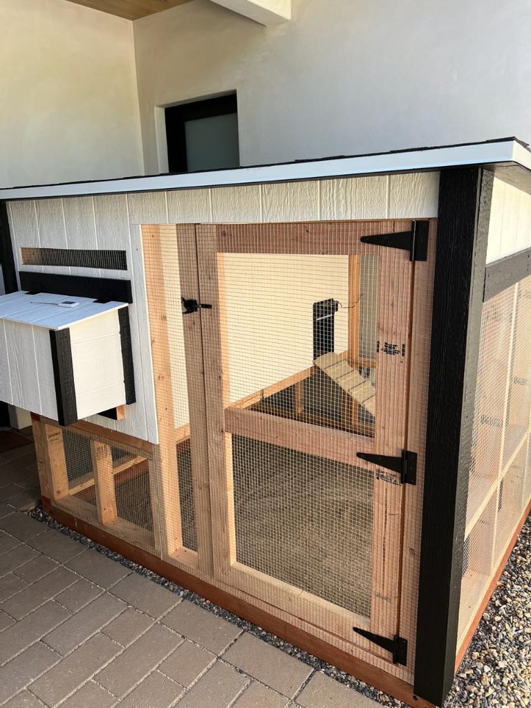 Coop with Run — Side View | Chicken Coop in San Diego County