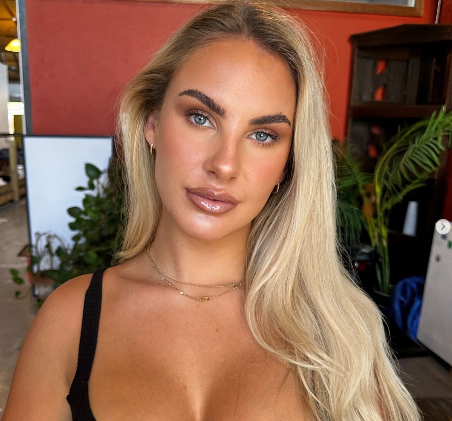 Editorial makeup look