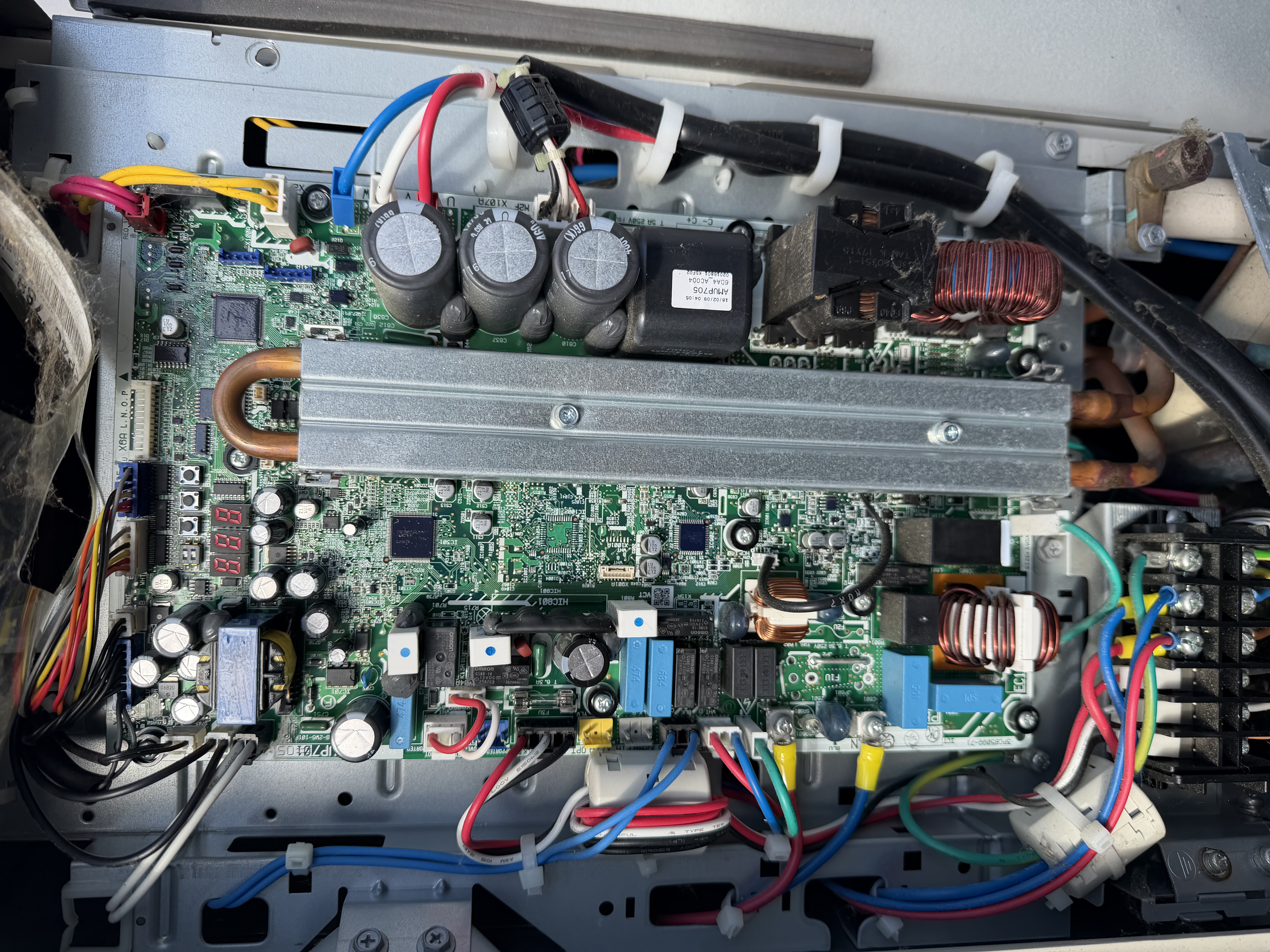 Service & Maintenance - professional air conditioning service