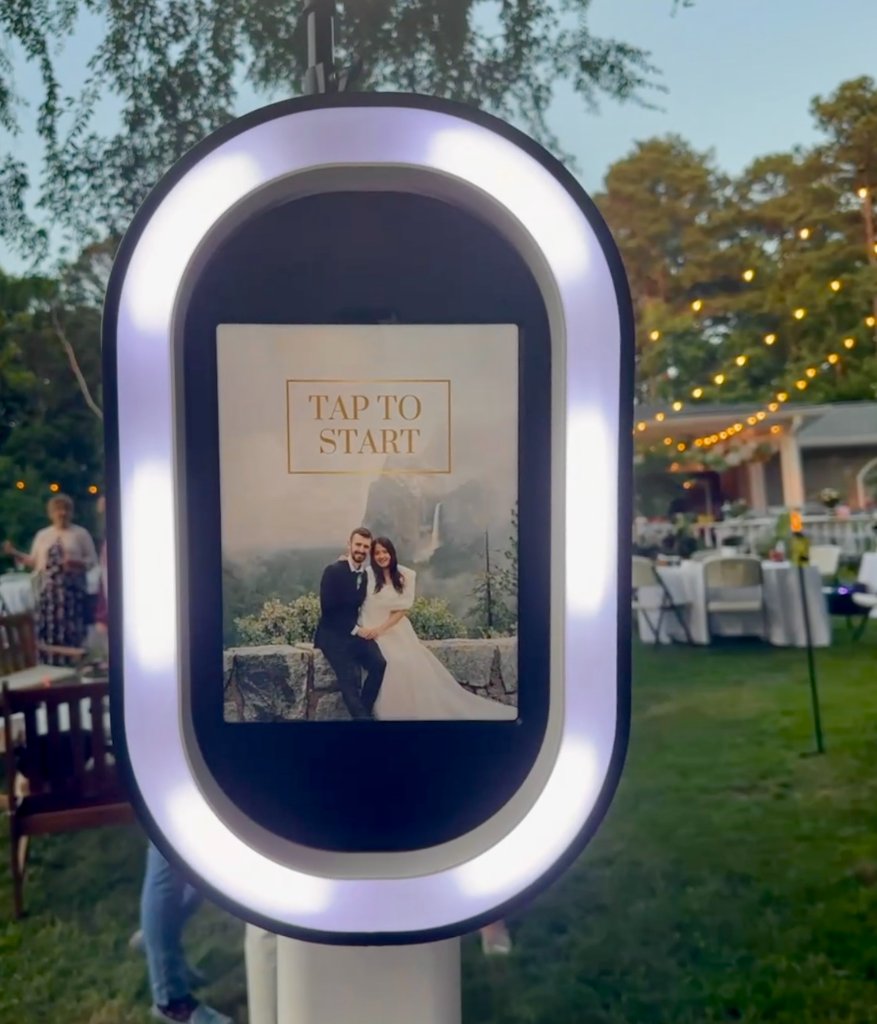 Customized photo booth home screen at a wedding in Buford GA