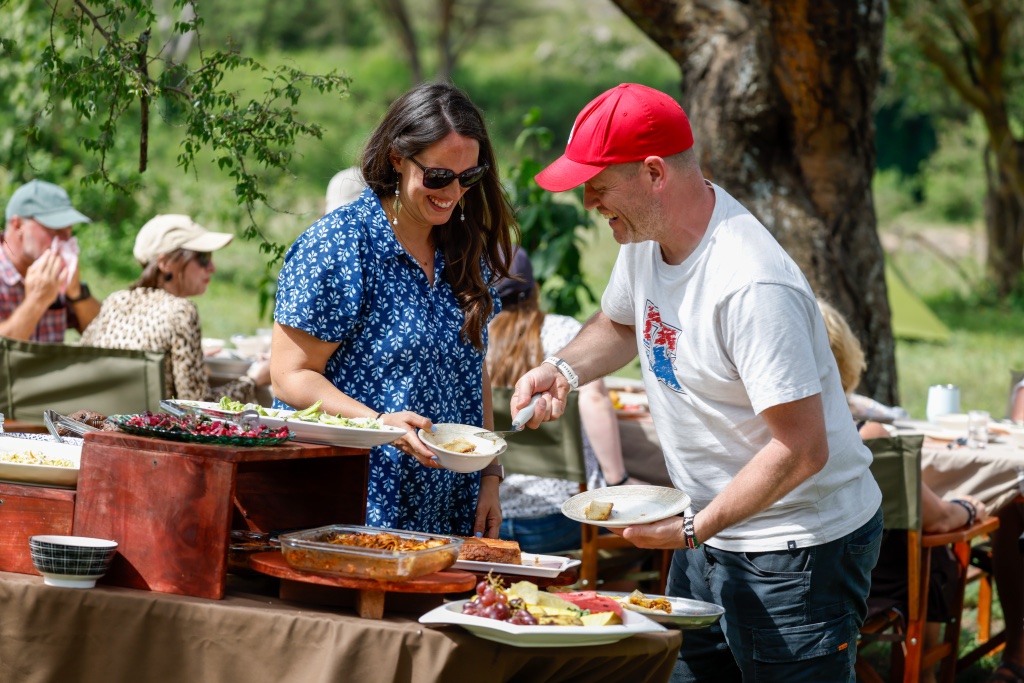 A Long Table in the Wild