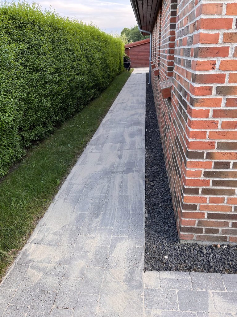 Fliseanlæg og belægning