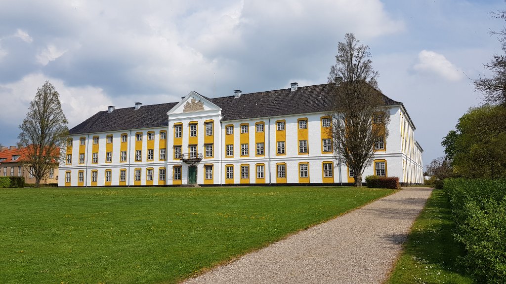 Bybillede af Augustenborg – MS Have & Anlæg leverer haveservice i Augustenborg