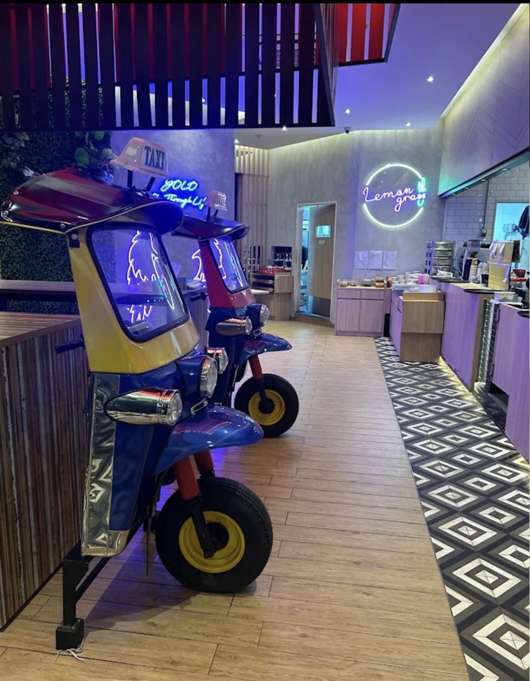 Lemongrass restaurant interior