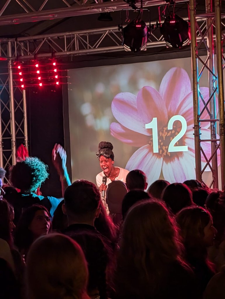 Live music on stage