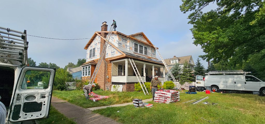 HDZ Shingles Laid on Ridge