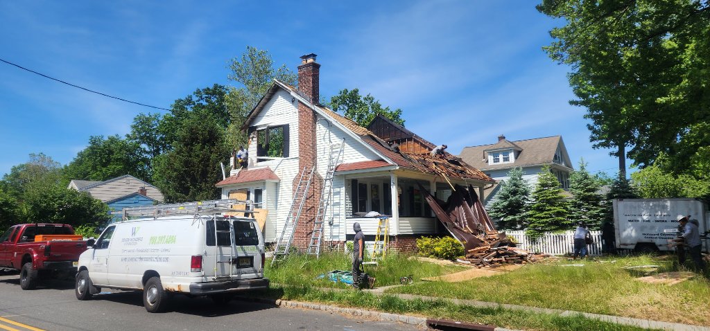 Crew Nailing Shingles 2023 B