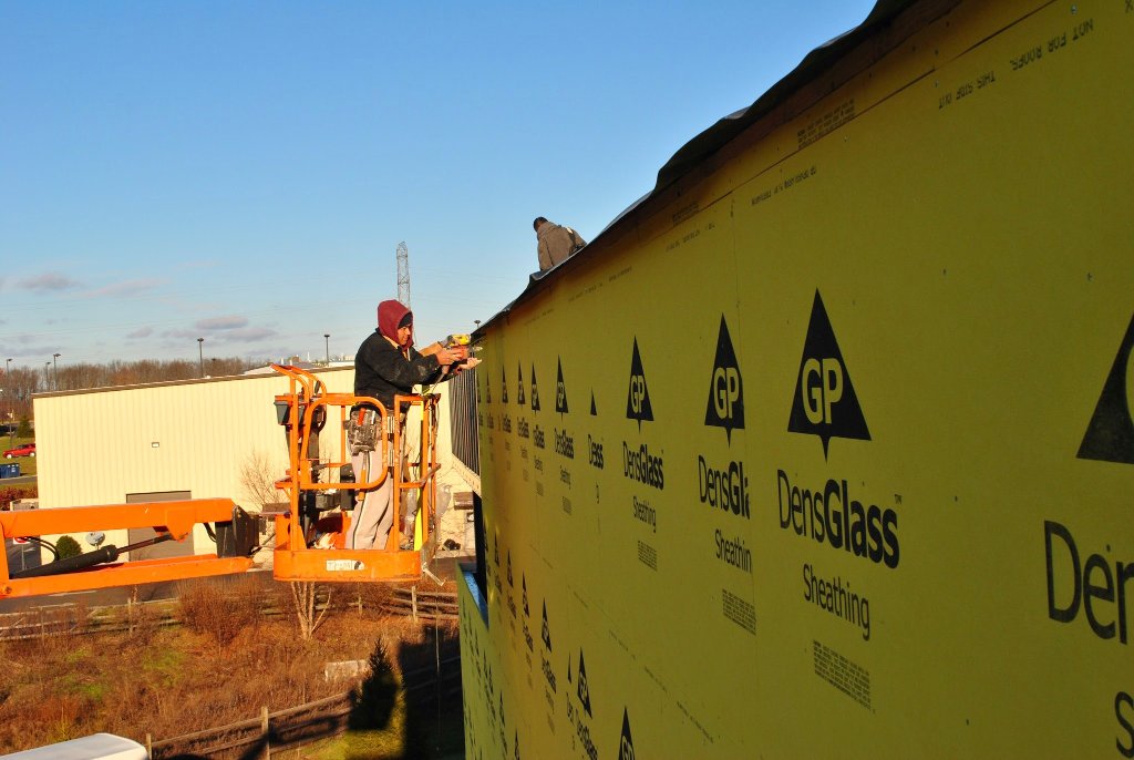 Commercial Metal Roof DSC C