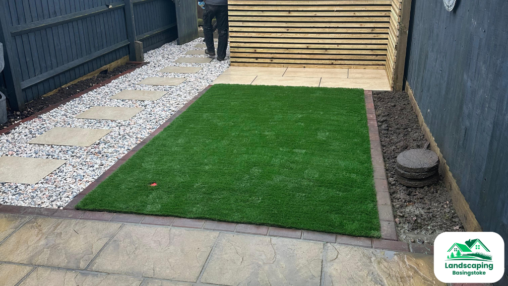 Garden landscaping company in Basingstoke, completed garden with turf and paving