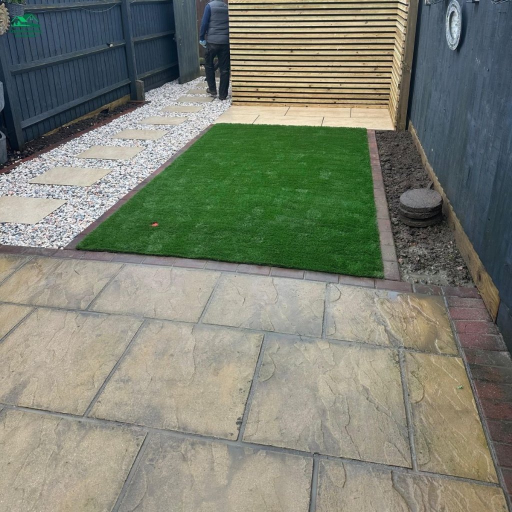 Circle patio design Basingstoke