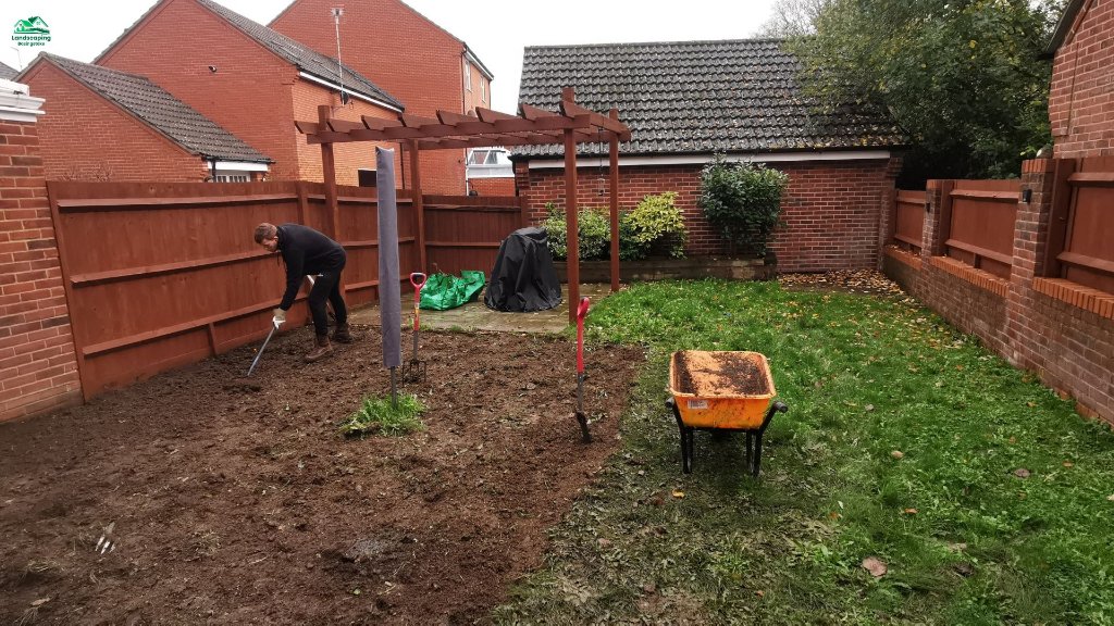 Landscaping Basingstoke team