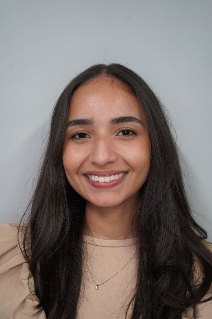 Portrait of Elena Máximo, Finance Committee | Master's Student
