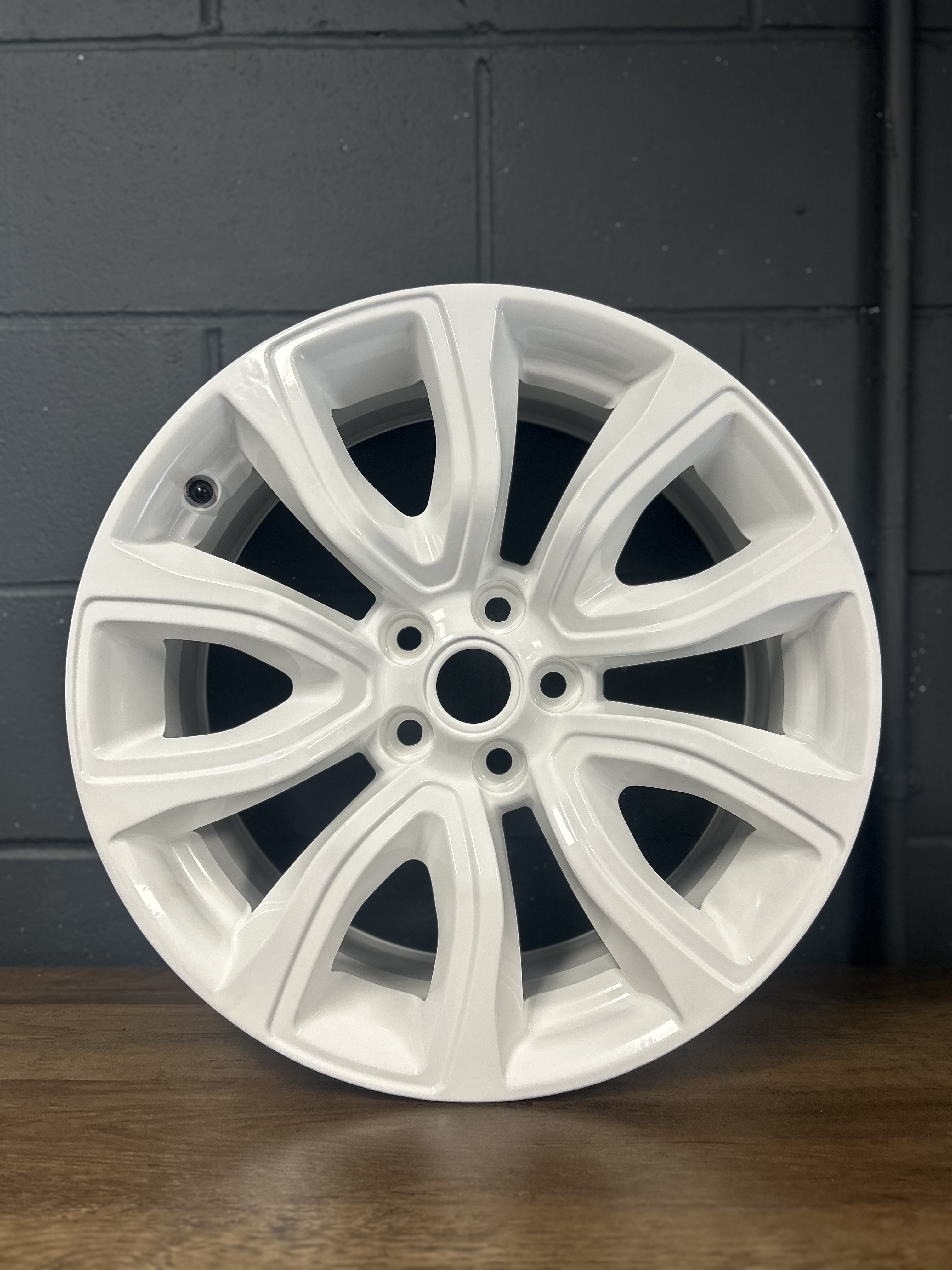 Gloss White example 3