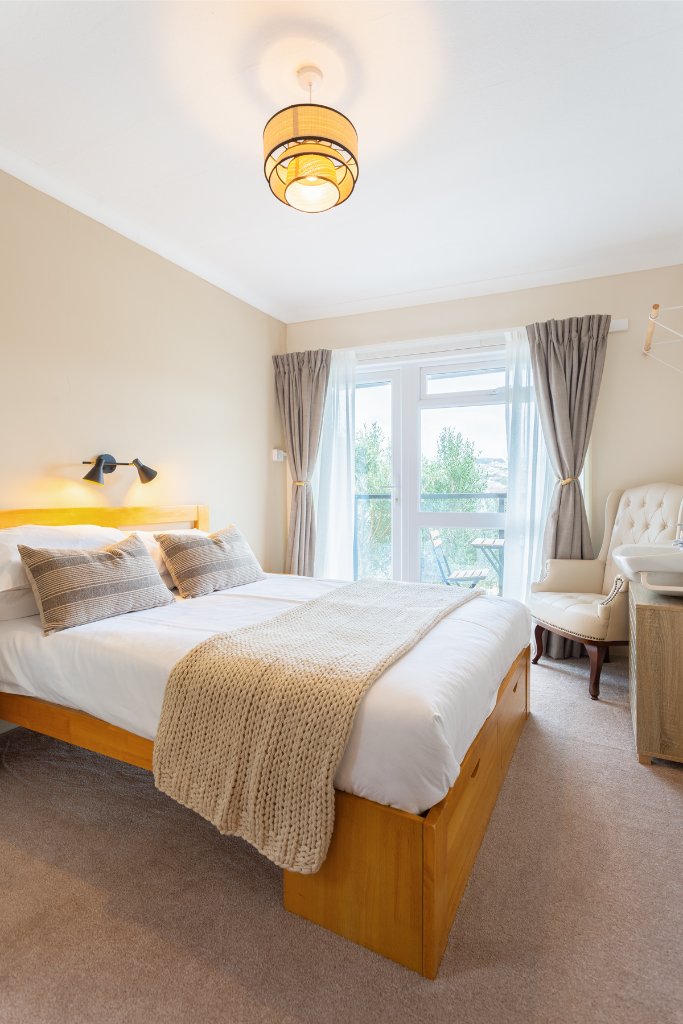 Balcony double room with garden views at Avoncourt Lodge