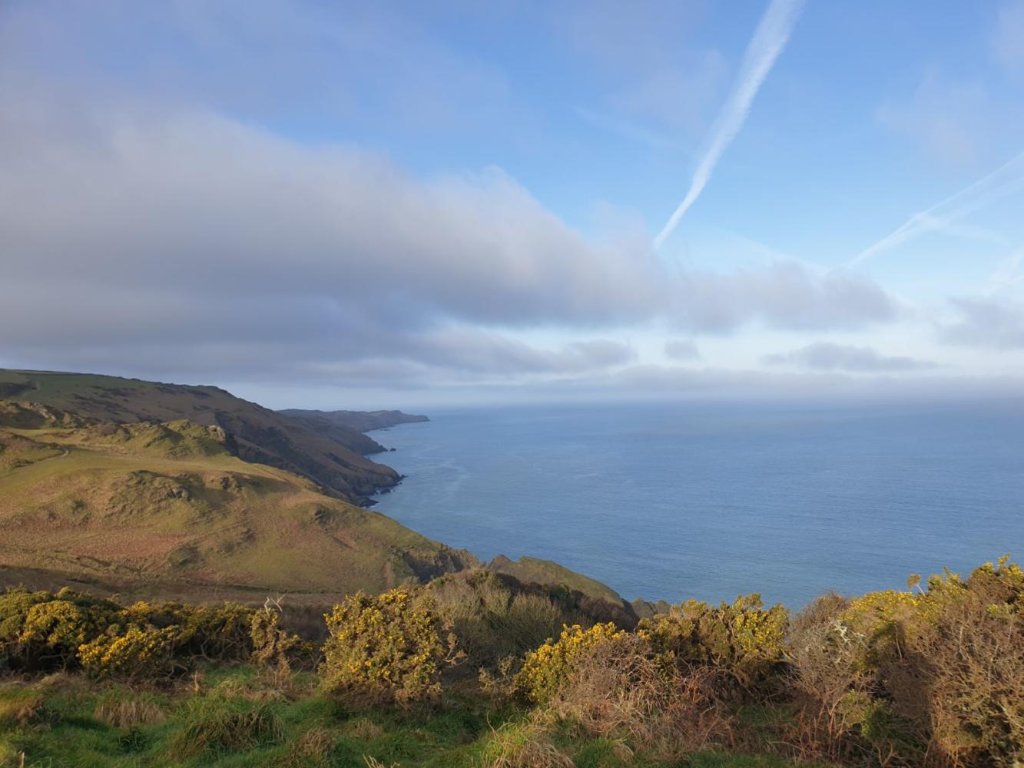 North Devon coastal cliffs and Atlantic Ocean views