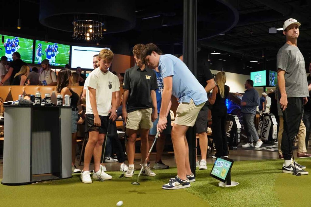 Kids birthday party at Putting World
