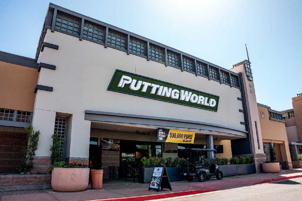 A guided venue tour at Putting World