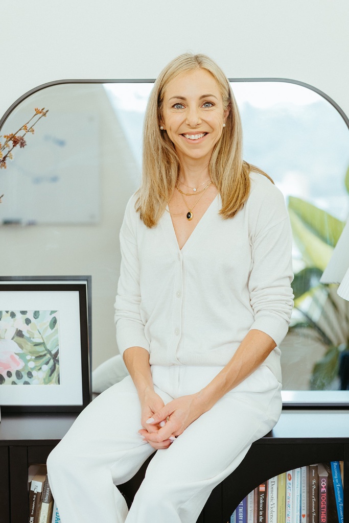 Anna Weitz, relationship therapist
