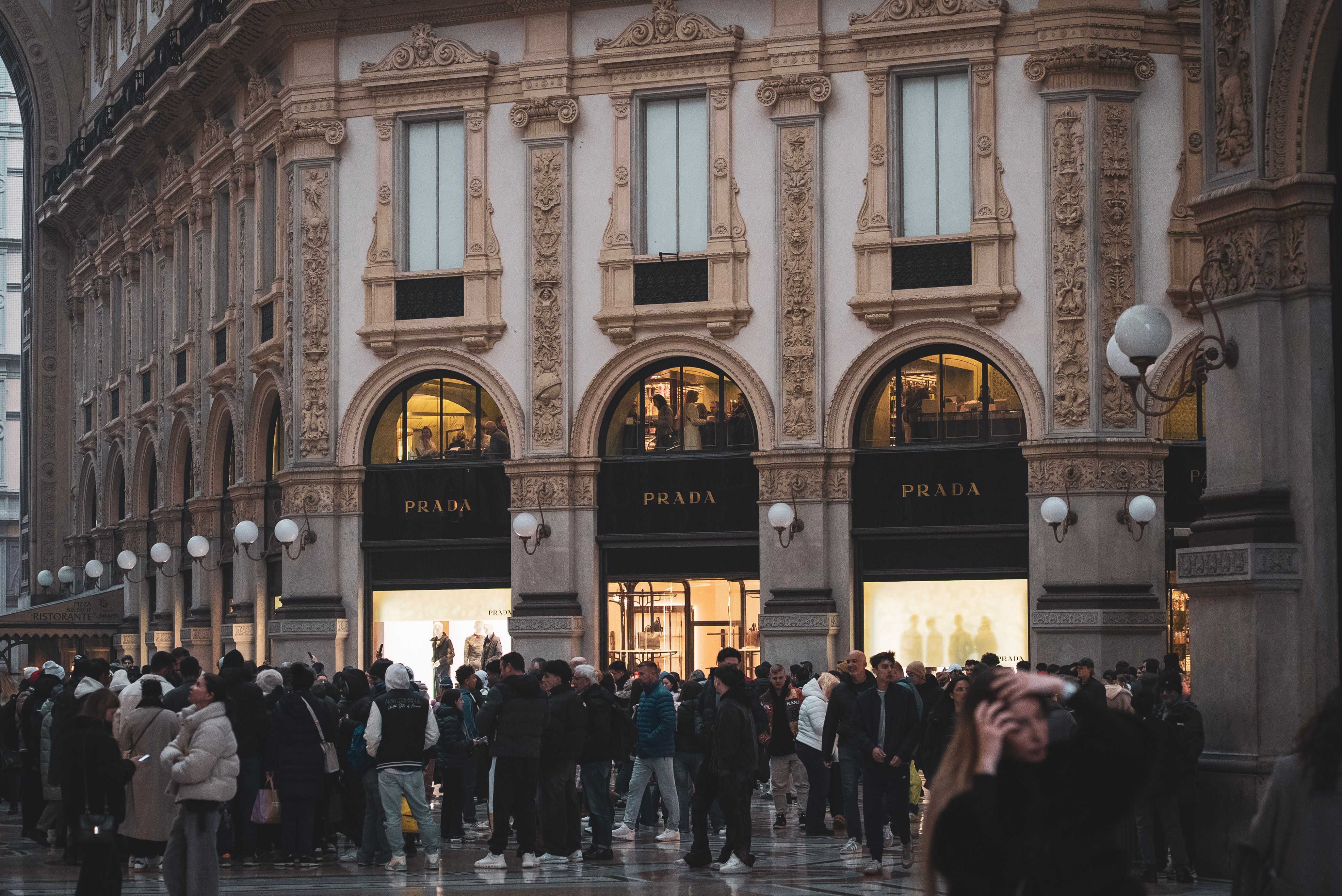 Building a Customer Data Platform for Ecommerce: Architecture and Use Cases — Sufi Khan Sulaiman Building a Customer Data Platform for Ecommerce: Architecture and Use Cases — Sufi Khan Sulaiman