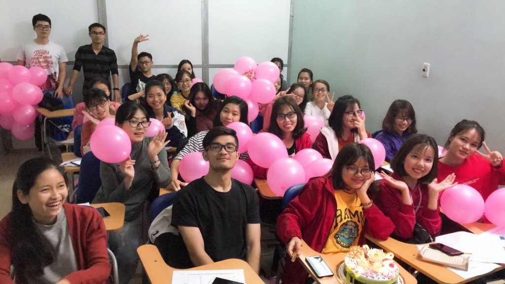 Không khí lớp học sôi động, đầy năng lượng
