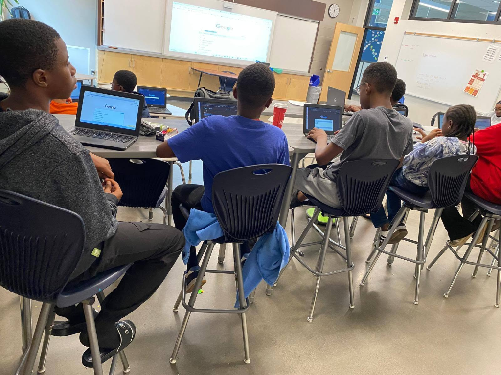 Camp ELA 2026 — Atelier informatique : Création de vidéo avec Modeste Messou