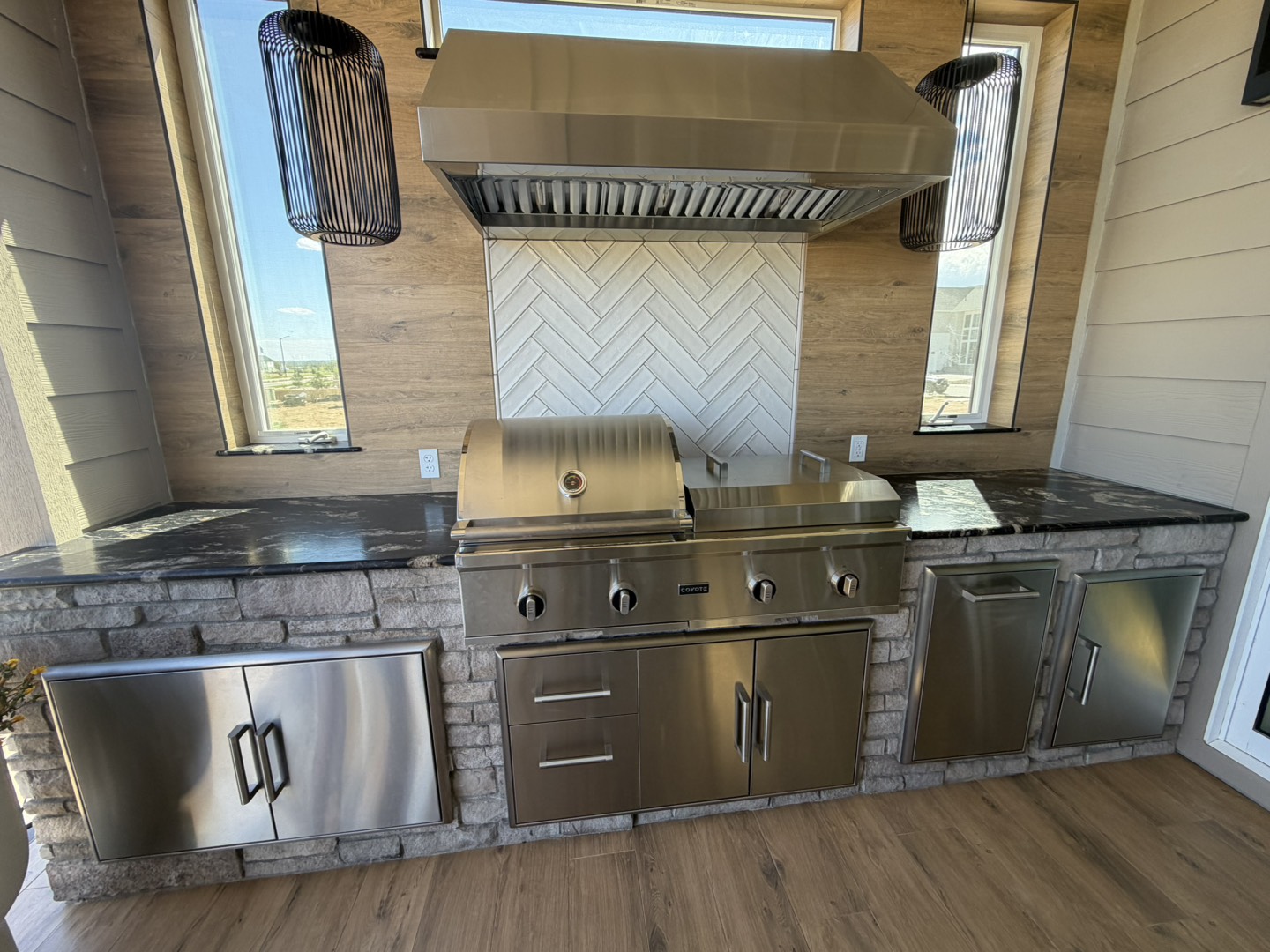 Custom Outdoor Kitchens