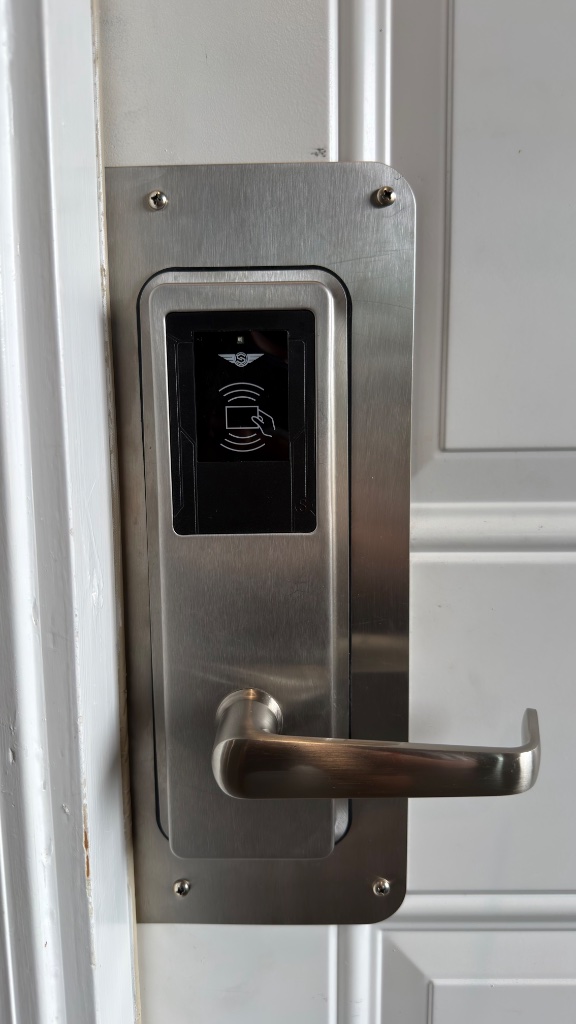 Taj Inn & Suites — photo 4