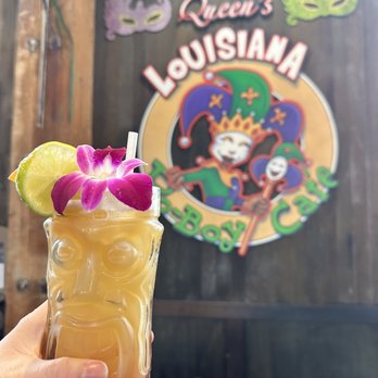 Tiki Cocktail — Queen's Style