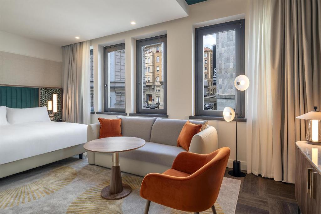 Hotels & Apartments