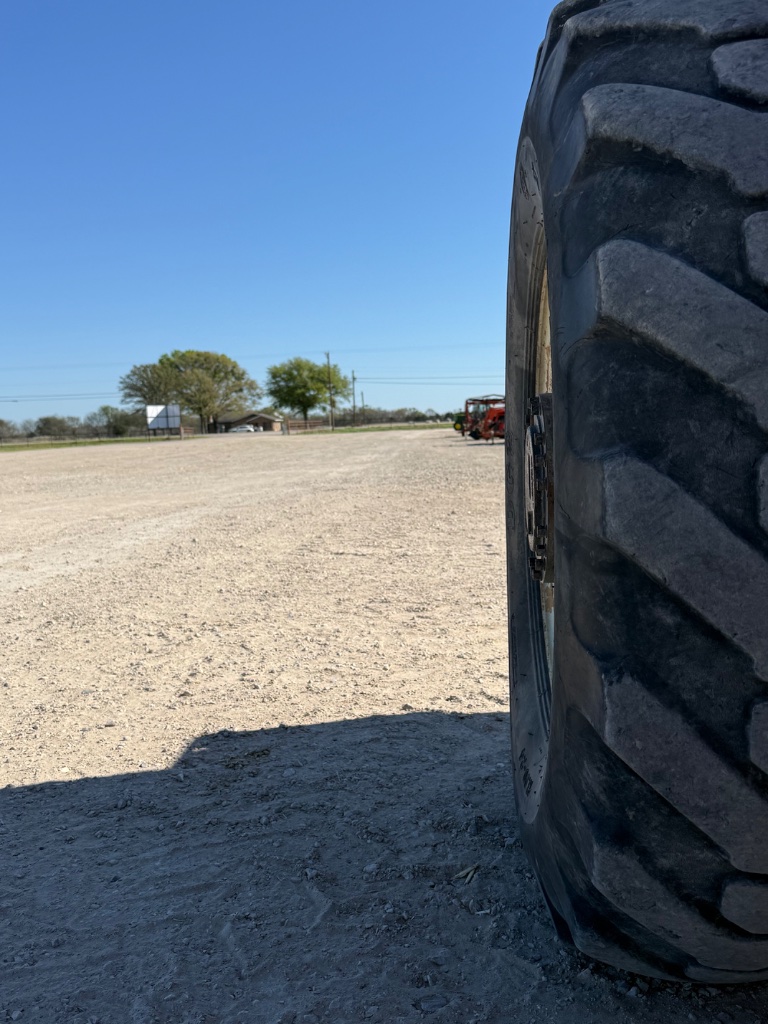 Long Agriplex lot